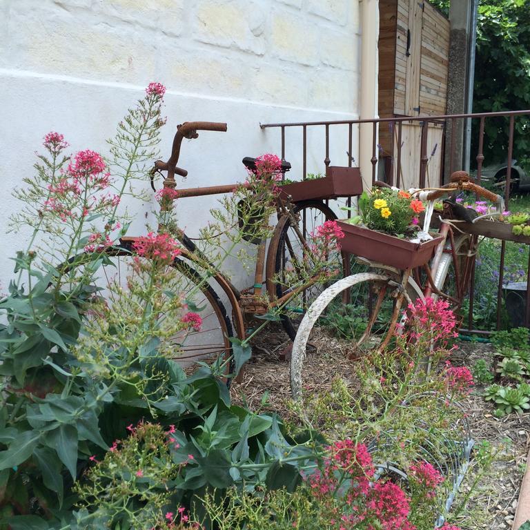 Bed and Breakfast Mas Moineau Mézoargues Exterior foto